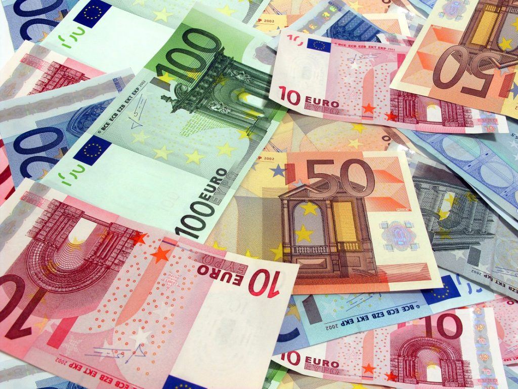 Oui à une politique fiscale forte des produits du tabac couplée à d’autres mesures !
